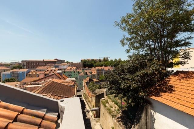 Central Lisbon With View Екстериор снимка